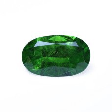 Demantoid 0.73 ct ov (7,1*4,3) 4/2.3