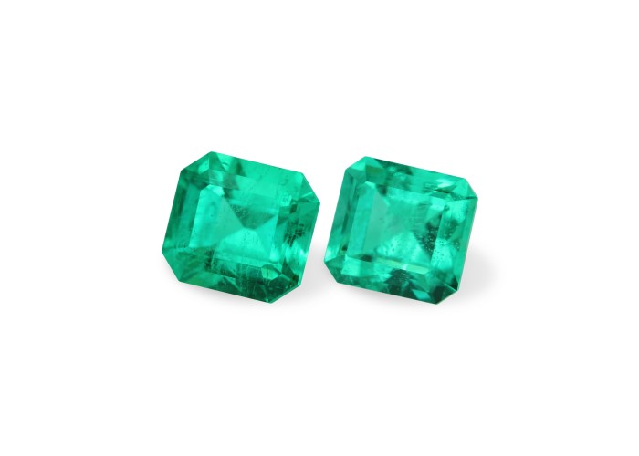 Emerald set (2 pcs) 1.07 ct oct