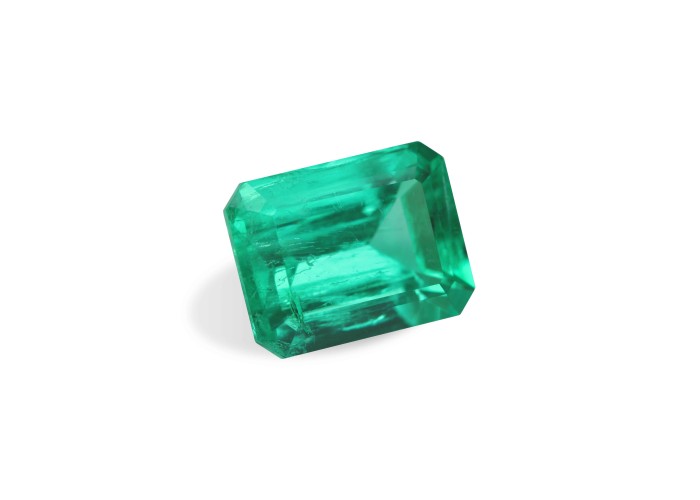 Emerald 2.73 ct oct (9,6*7,4) 4/2