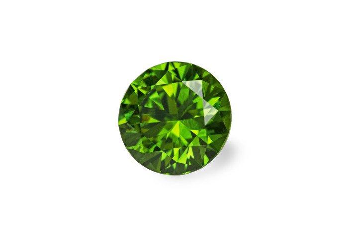 Demantoid 1.39 ct r (6,7) 4/2