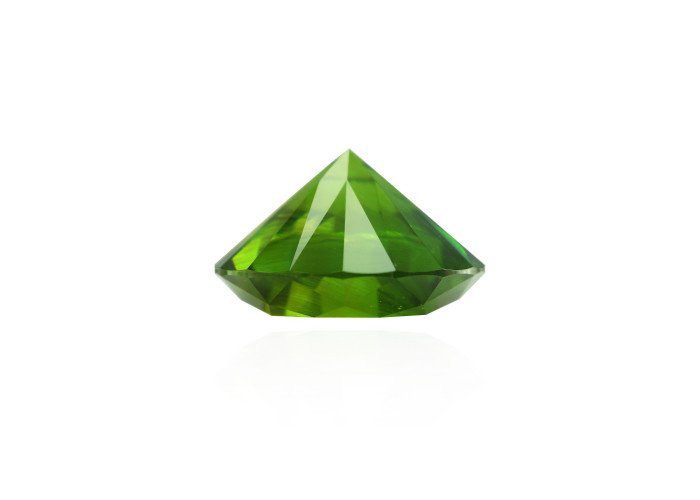 Demantoid 4.86 ct r (10,5) 3/3
