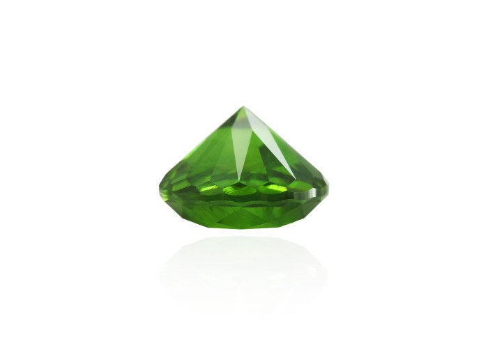 Demantoid 2.3 ct r (7,6) 3/2