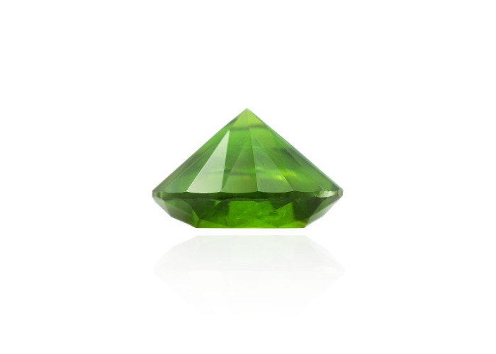 Demantoid 2.4 ct r (8,2) 3/3
