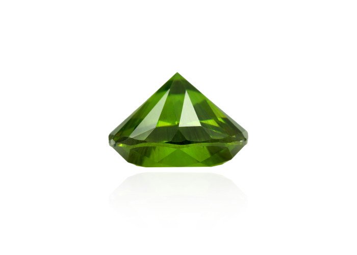 Demantoid 3.07 ct cushon (8,7*7,9) 4/2