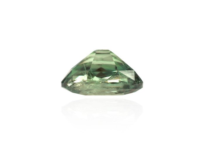 Alexandrite 0.64 ct ov (5,6*4,5) 2/1