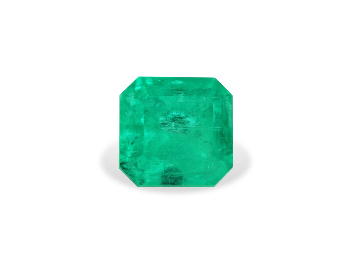 Russian Emerald: How the Ural Stone Differs from Colombian and Zambian